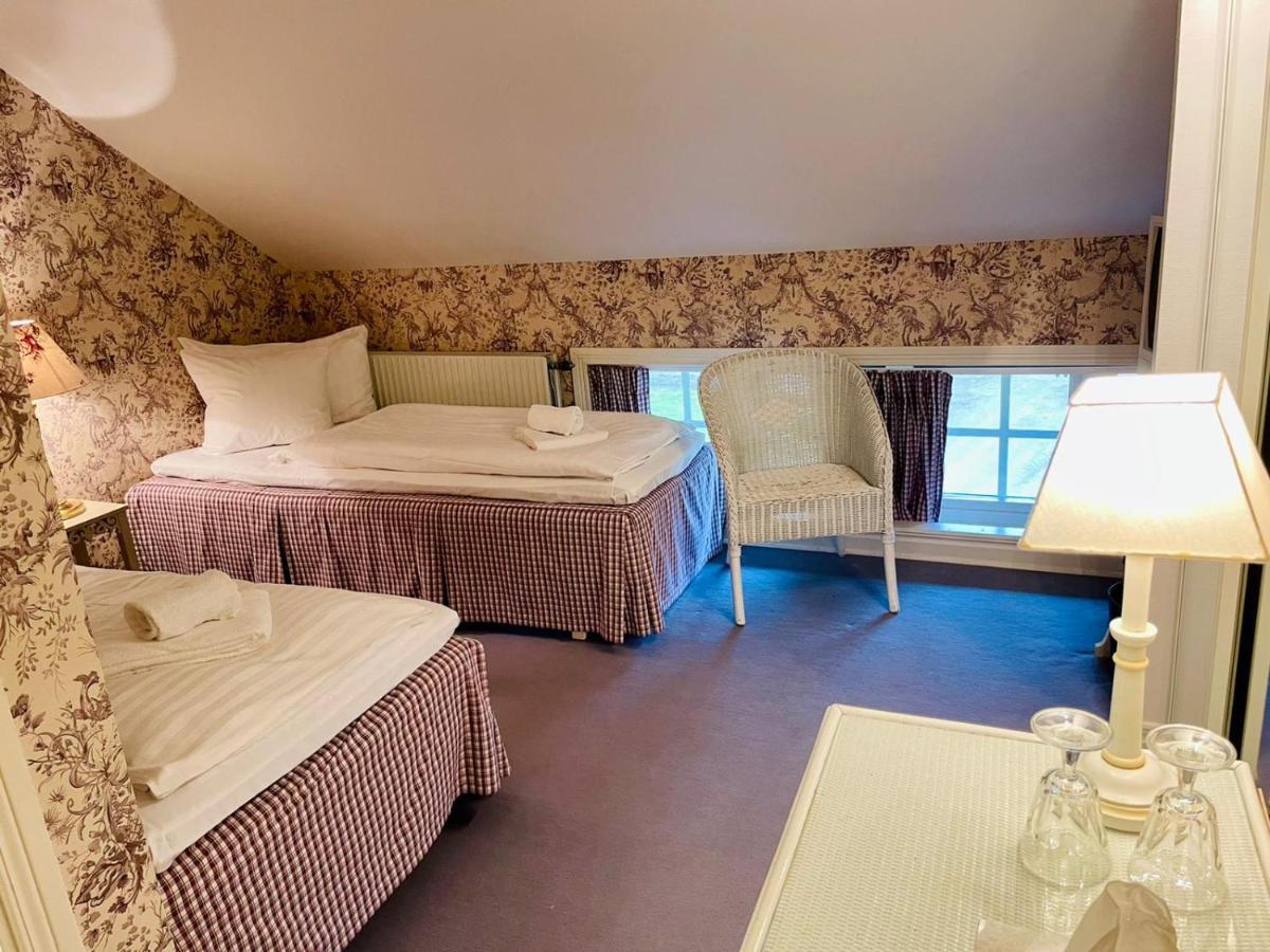 Apertins Hotell Kil Luaran gambar
